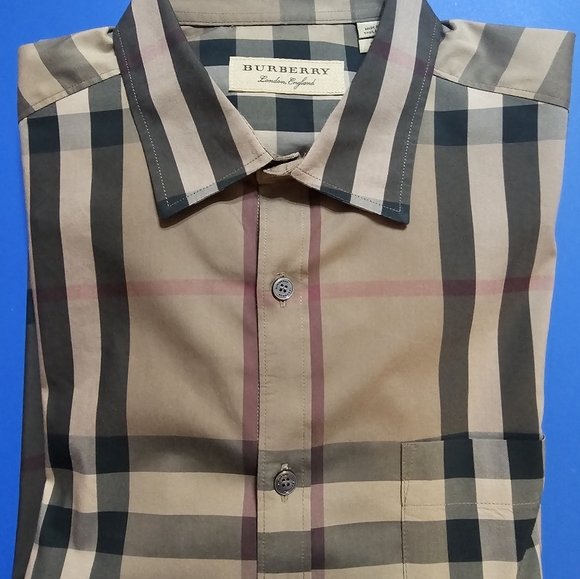 Burberry men shirt M new without tag